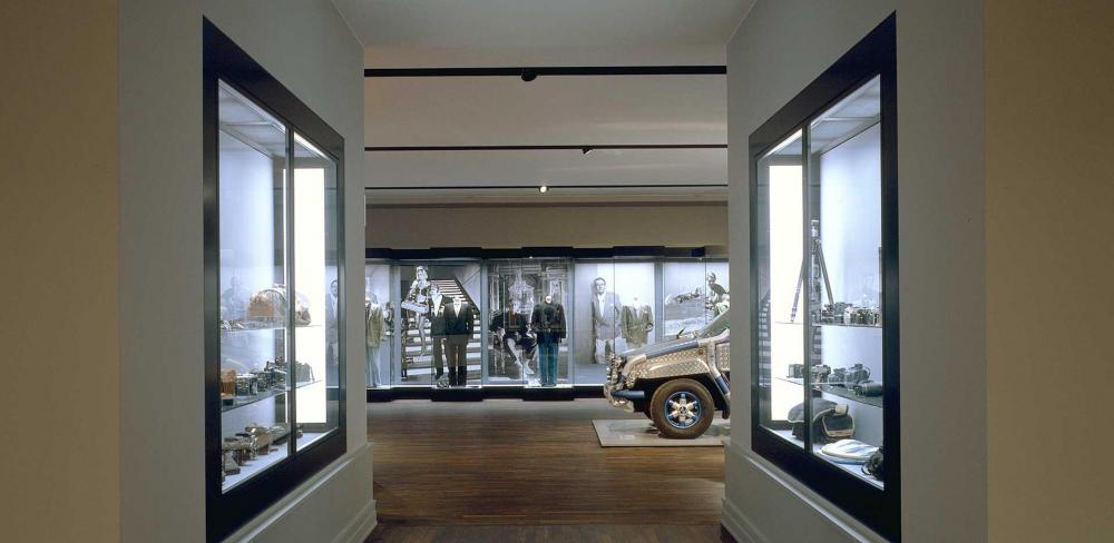 Ausstellungsansicht der Dauerausstellung „Helmut Newton’s Private Property“