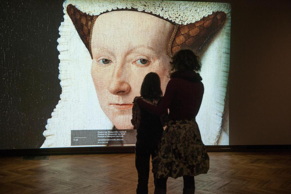 Bozar: Installationsansicht “Facing van Eyck. The Miracle of Detail”